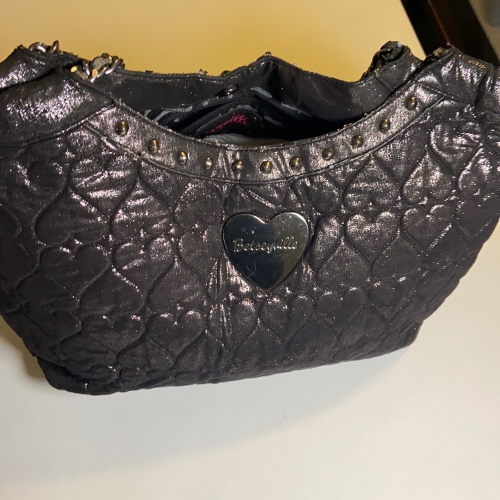Betseyville Tote with chain link handle